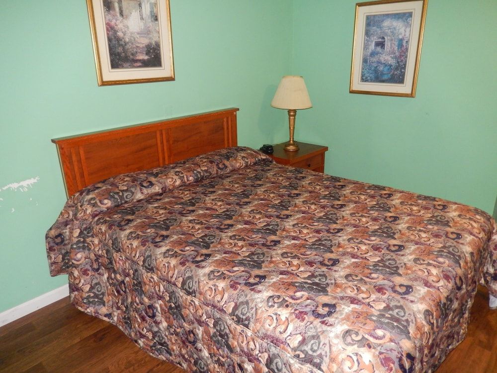 Riverview Motel 2