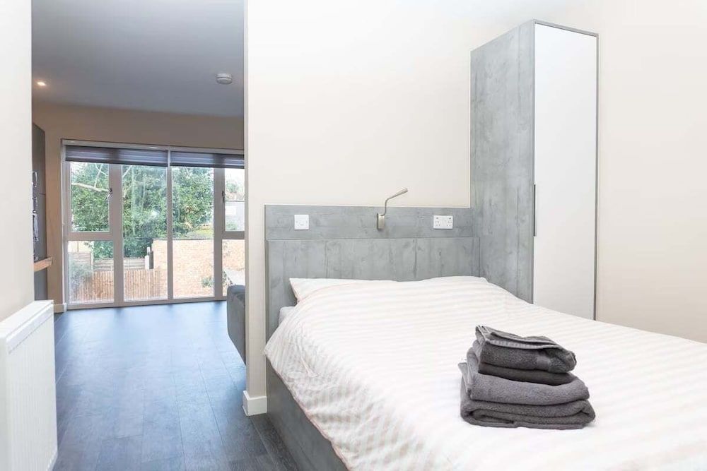 Magna House 1