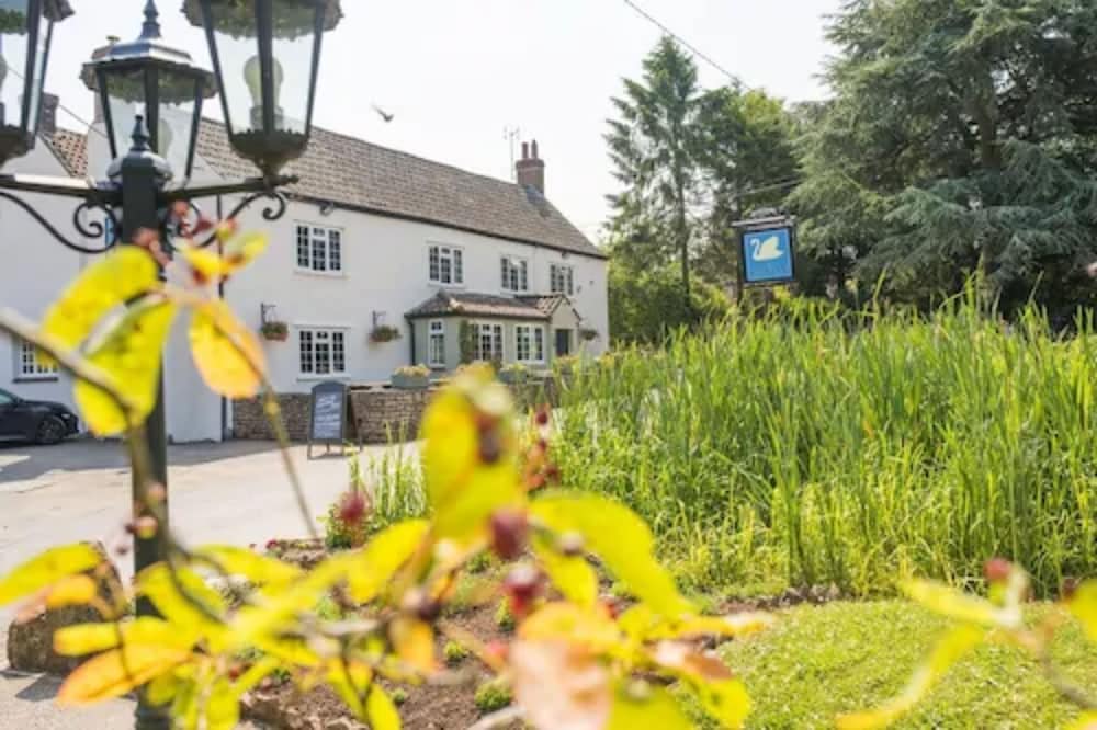 The Swan Inn 1