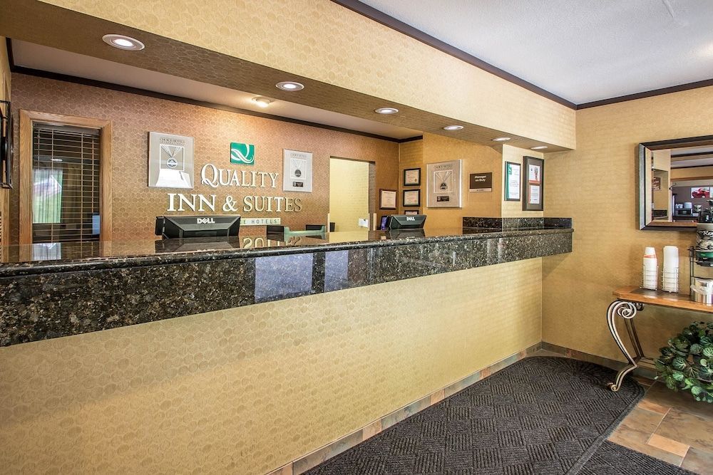 Quality Inn & Suites Decorah 2