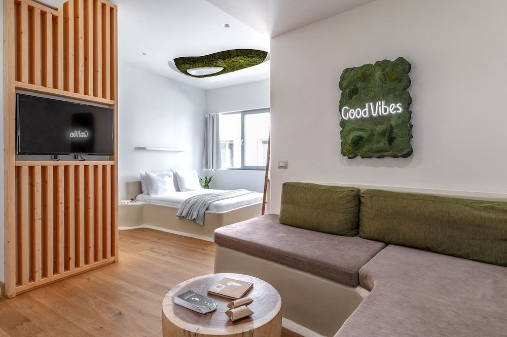 LOFUS Bio-Suites 1
