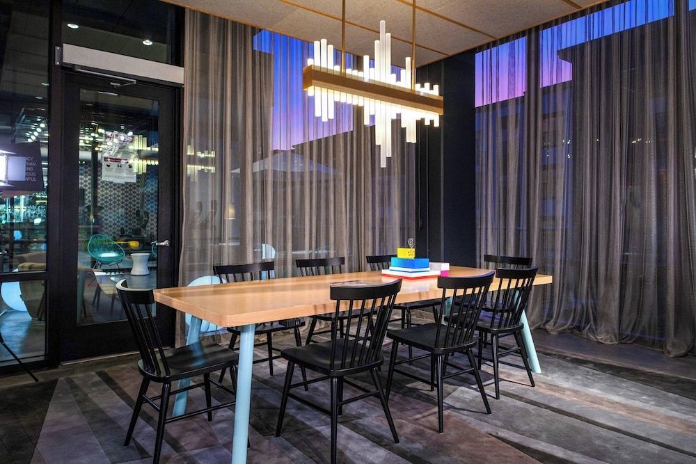 Aloft by Marriott Atlanta at The Battery Atlanta 2