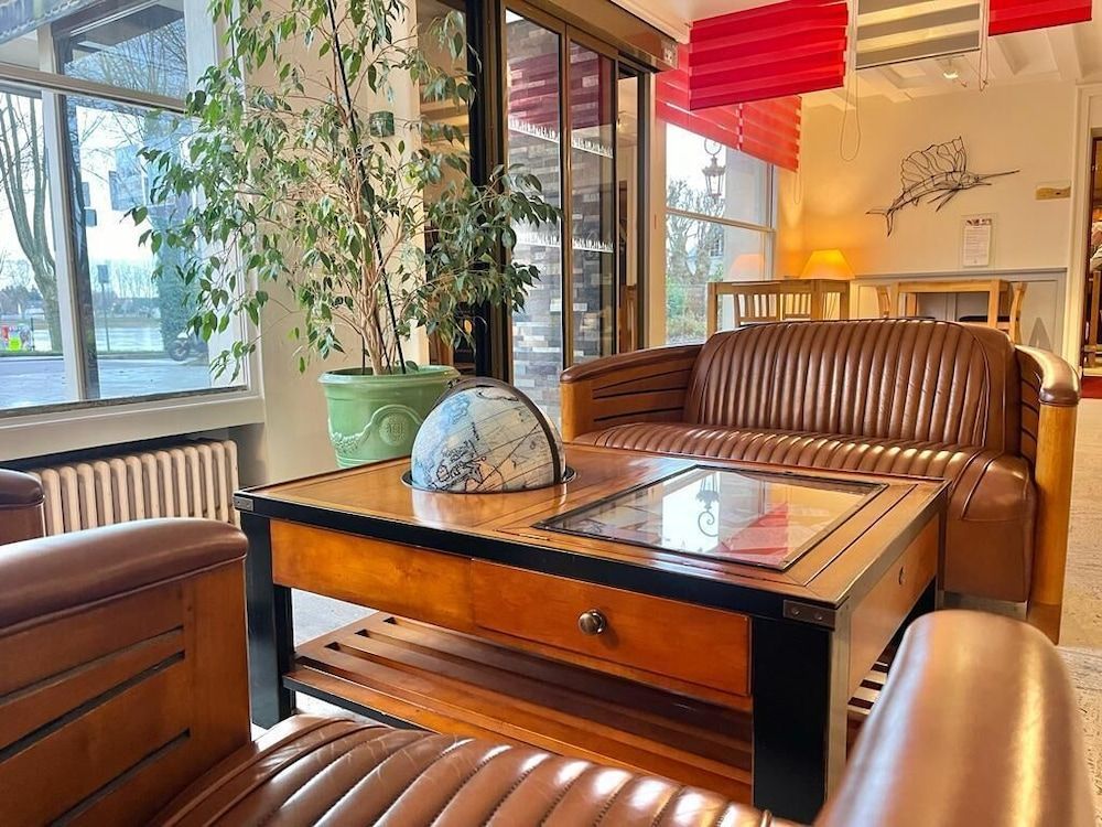 Logis Hôtel Le Rivage 2
