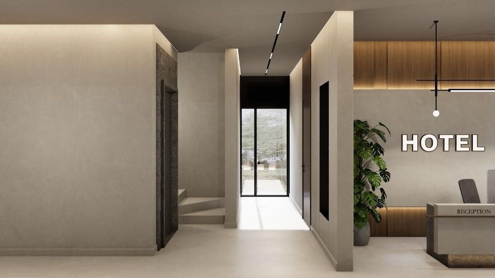 Monarc Hotel 1