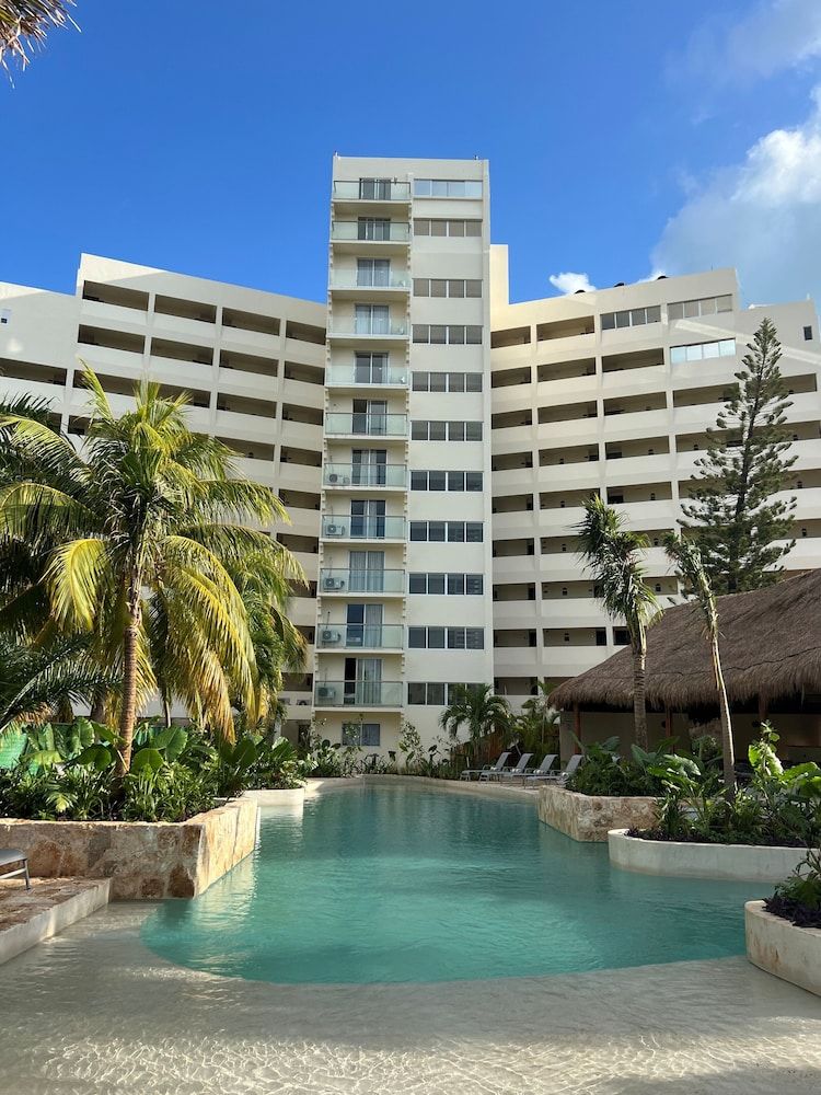 Hotel Calypso Cancun 1