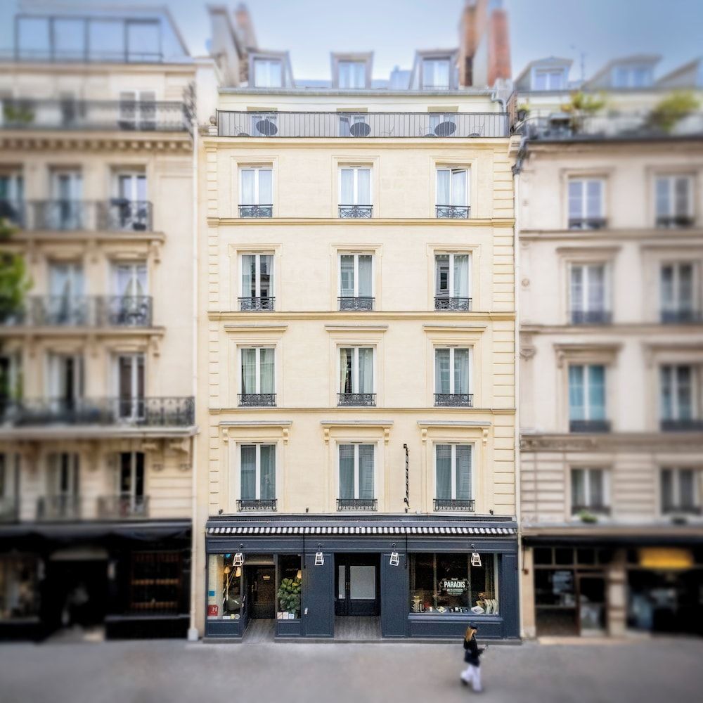 Hotel Paradis 1
