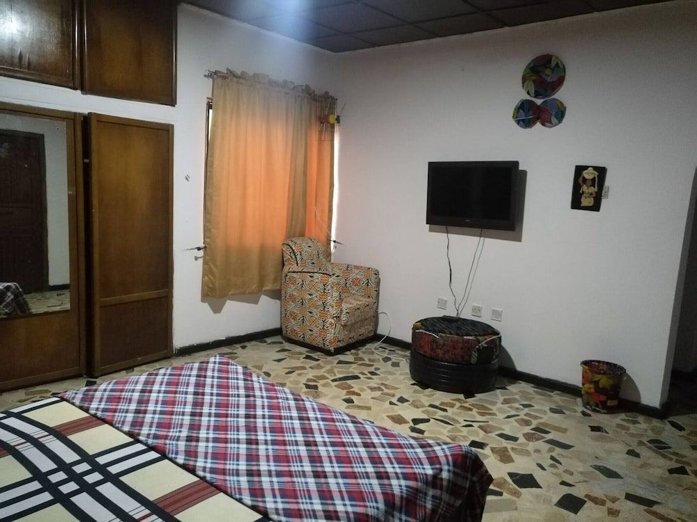 Room-the Village Apartments, Gbagada 1
