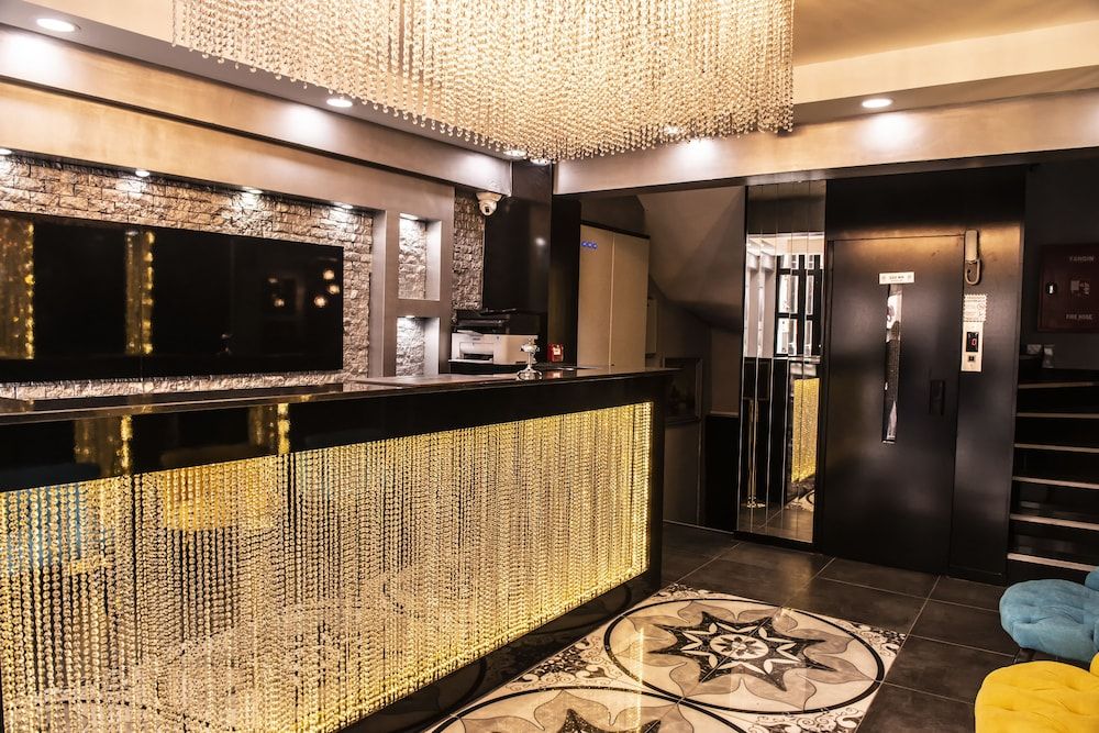 Karamans Sirkeci Suites Hotel 2