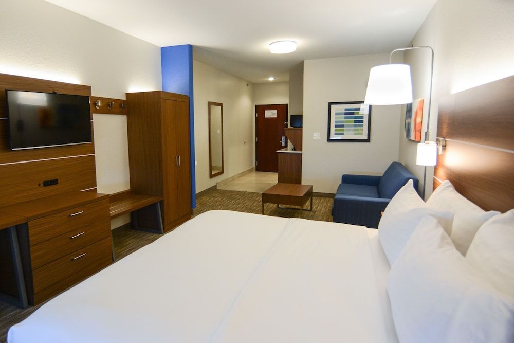 Holiday Inn Express & Suites ROLLA - UNIV OF MISSOURI S&T by IHG 1