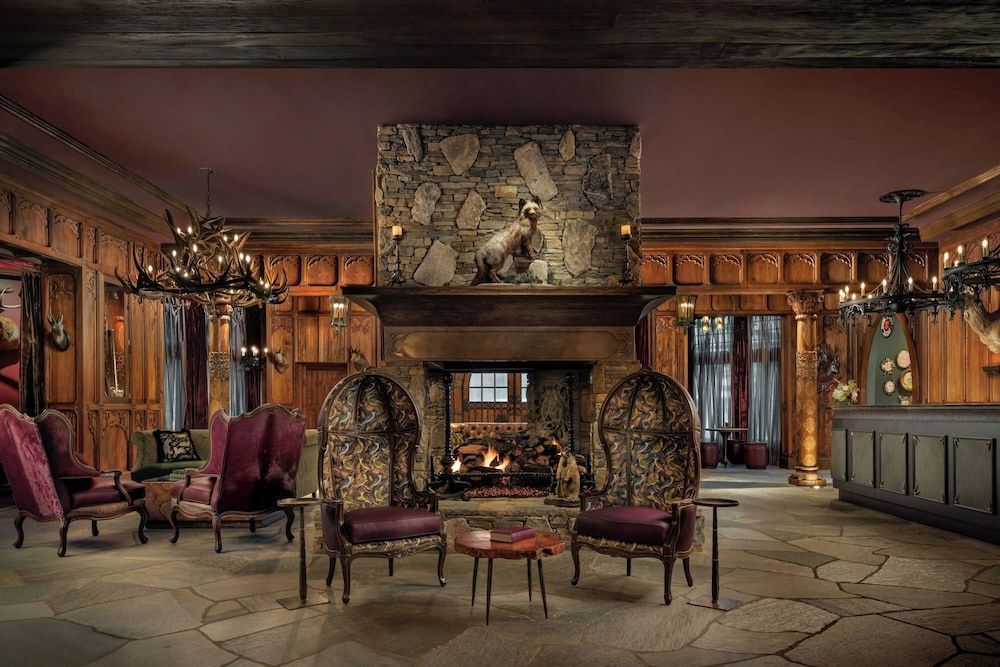 Grand Bohemian Lodge Asheville, Autograph Collection 1