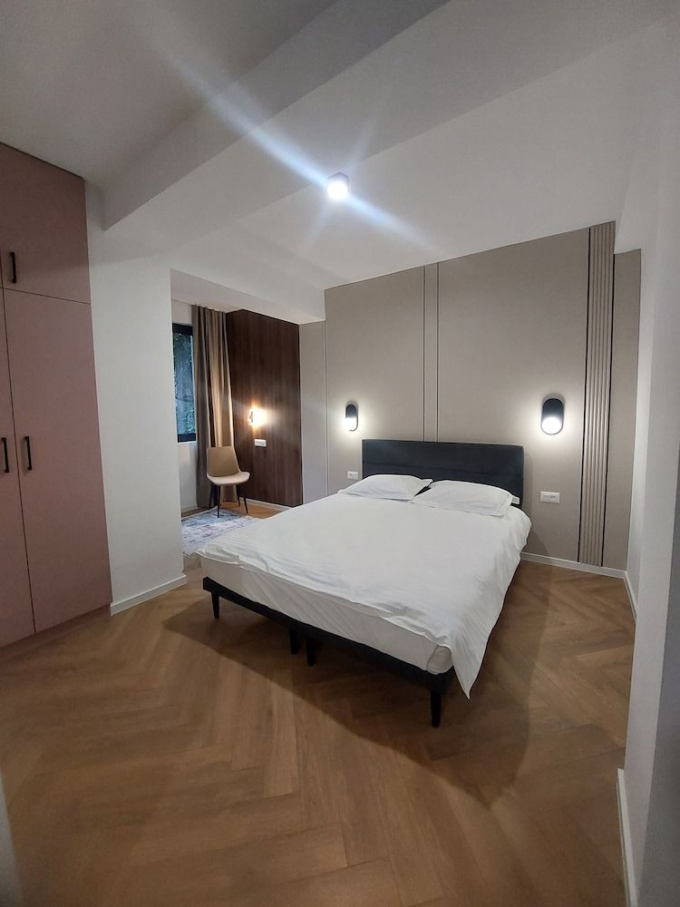 Executive Suites by Modern Living 2