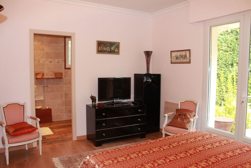 La Villa Topi 2