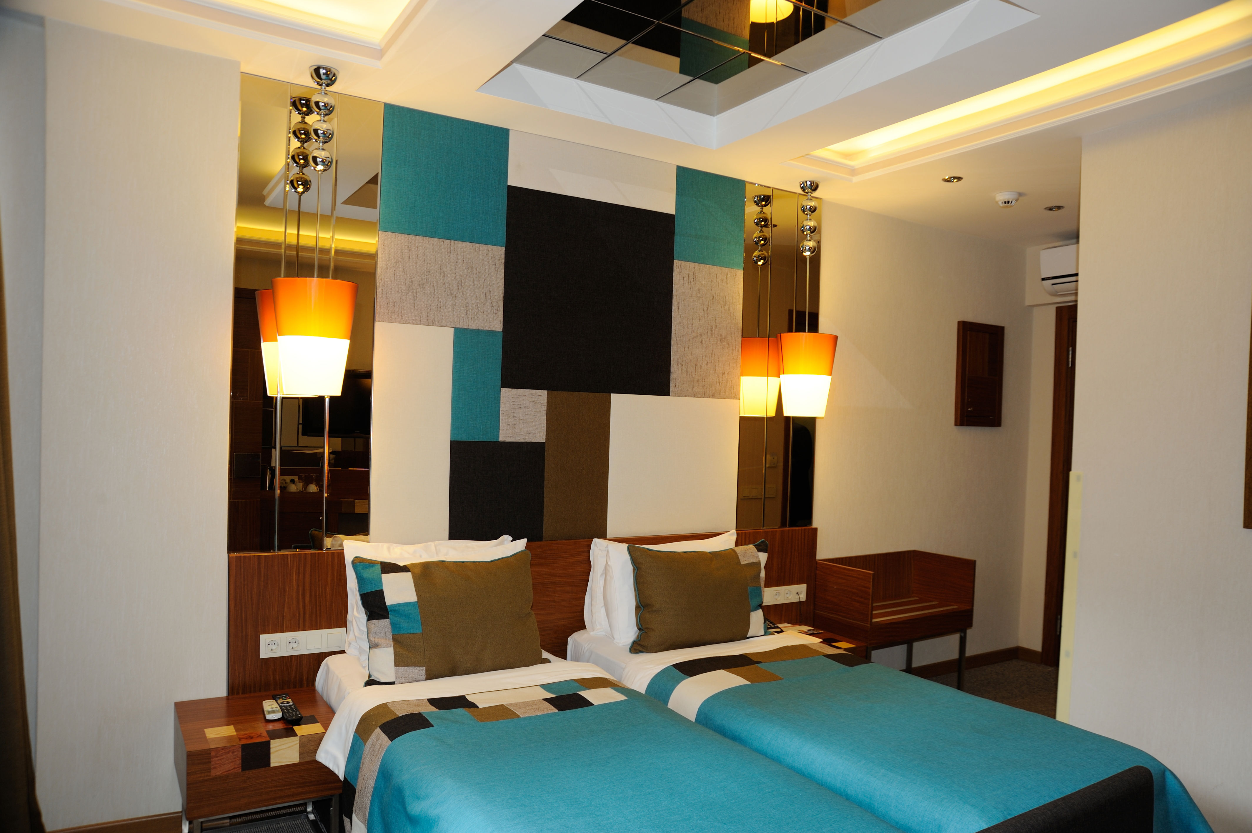 Collage Taksim Hotel 2