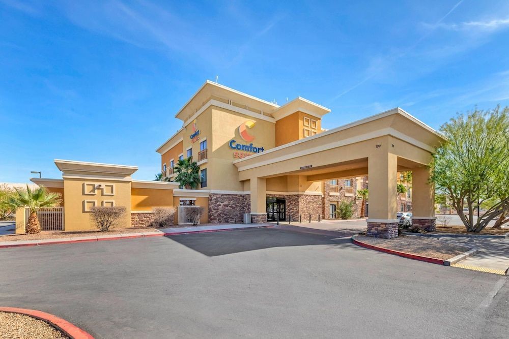 Comfort Suites Blythe 1