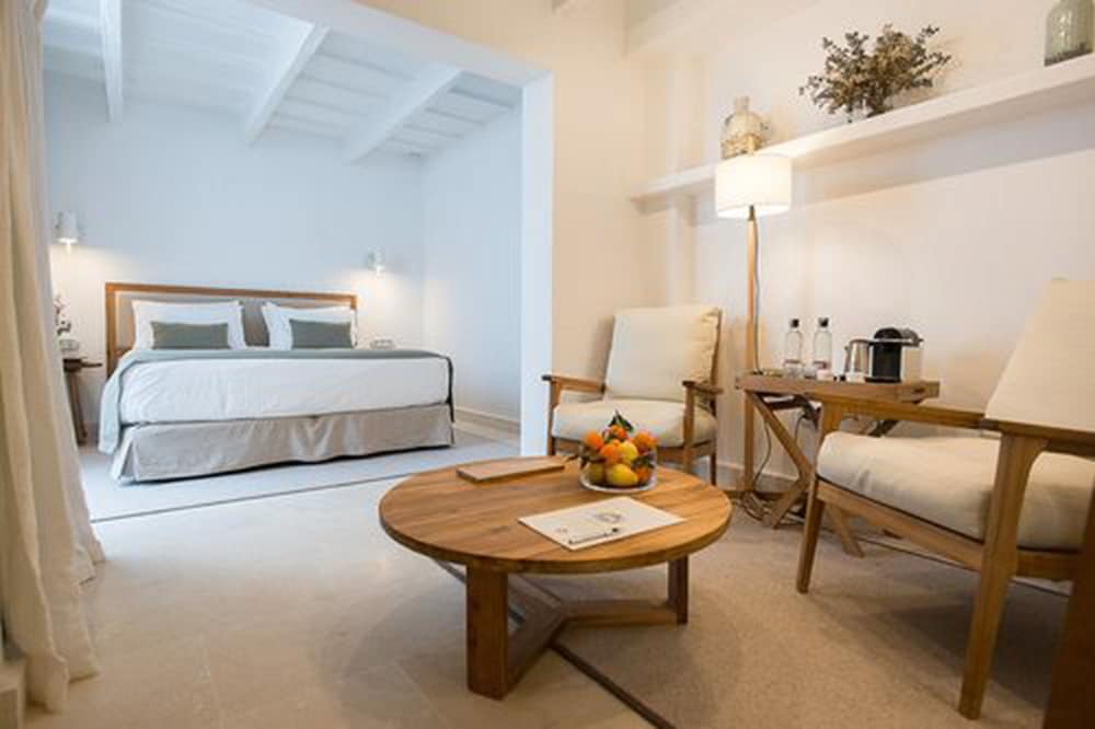 S'Hotelet d'es Born - Suites & SPA 1