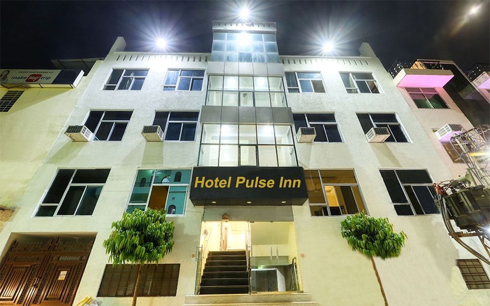 Hotel Pulse Inn 1