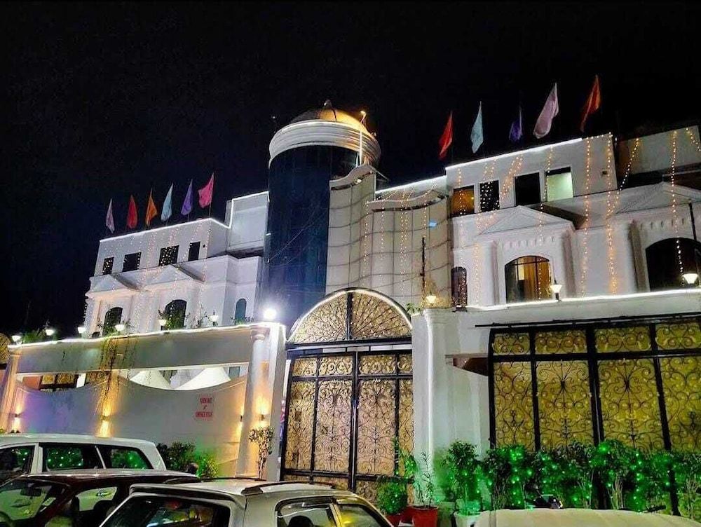 Hotel Mandakini Royale 1