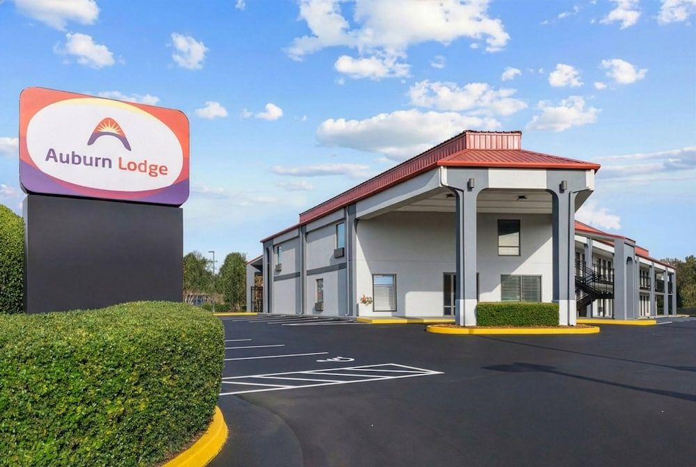 Auburn Lodge near University 1
