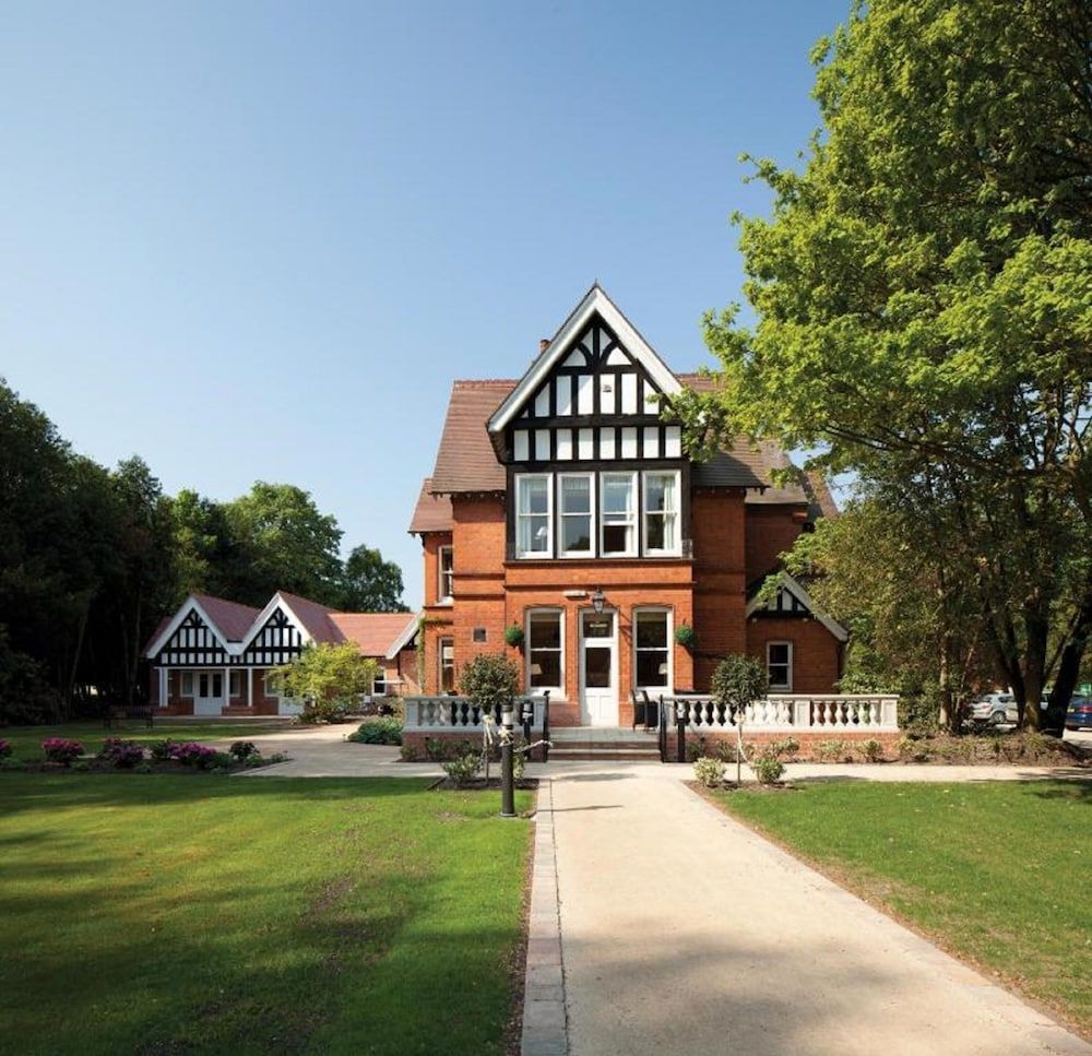 The Dower House Hotel 1