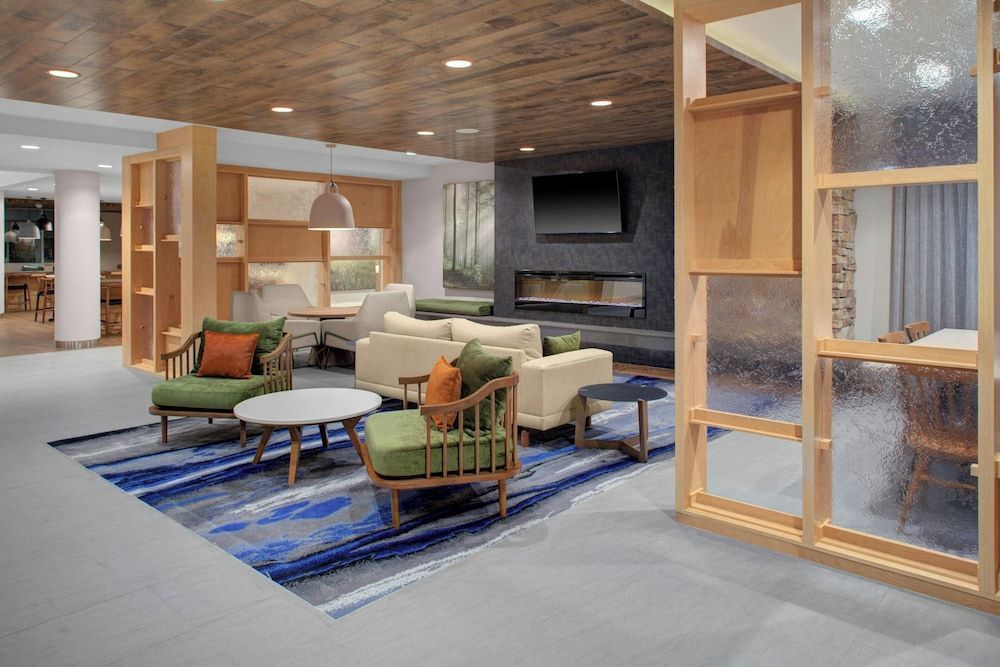 Fairfield Inn & Suites by Marriott Roanoke Salem 2