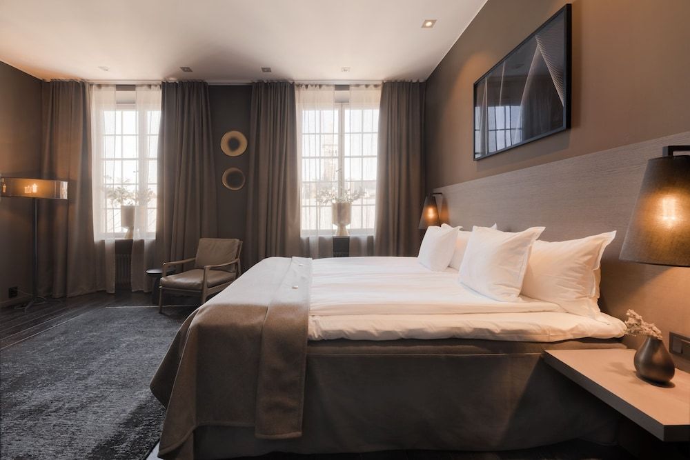 The Lamp Hotel & Spa 1
