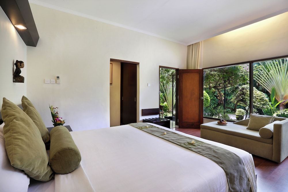 Respati Beach Hotel 1