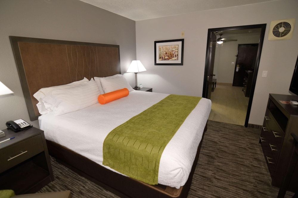 Garner Hotel Liberal North by IHG 2