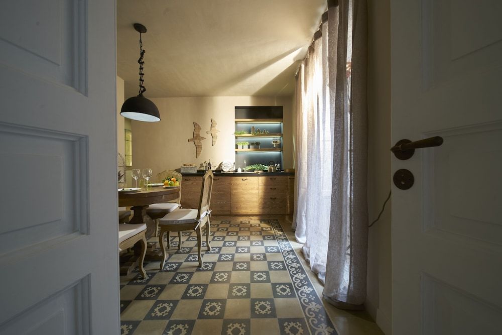 Ferrini Home - Piazza Trento 1