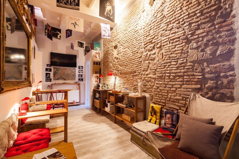 Trevi Art Suite 2