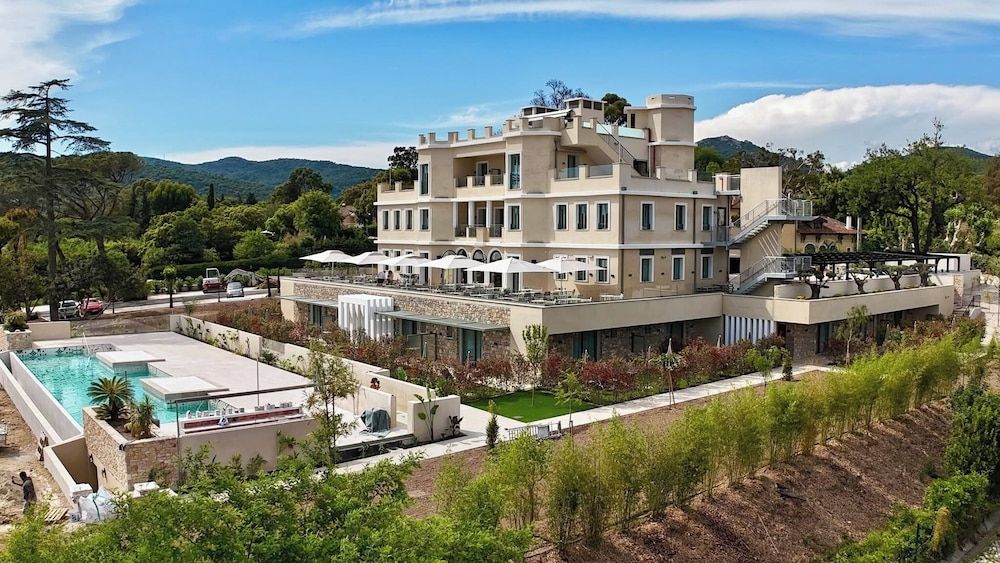 Château Rose Golfe de Saint Tropez 1