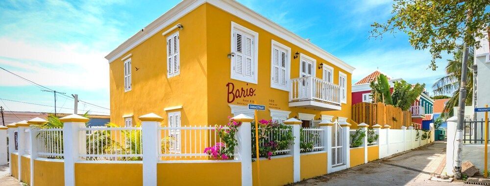 Bario Hotel 1