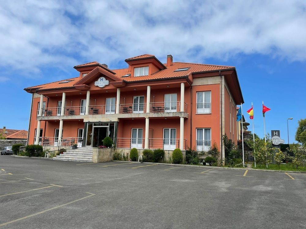 Villa De Llanes 1