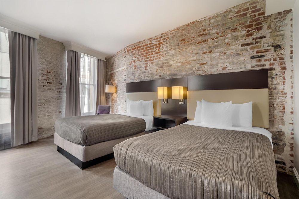 Best Western Plus St. Christopher Hotel 1