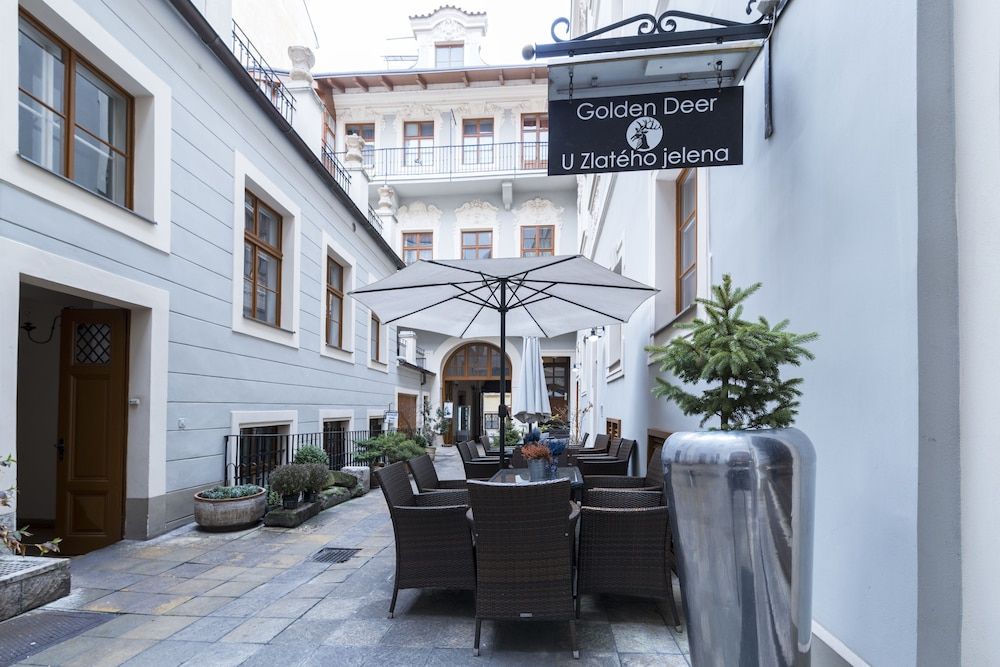 Hotel U Zlateho jelena 1