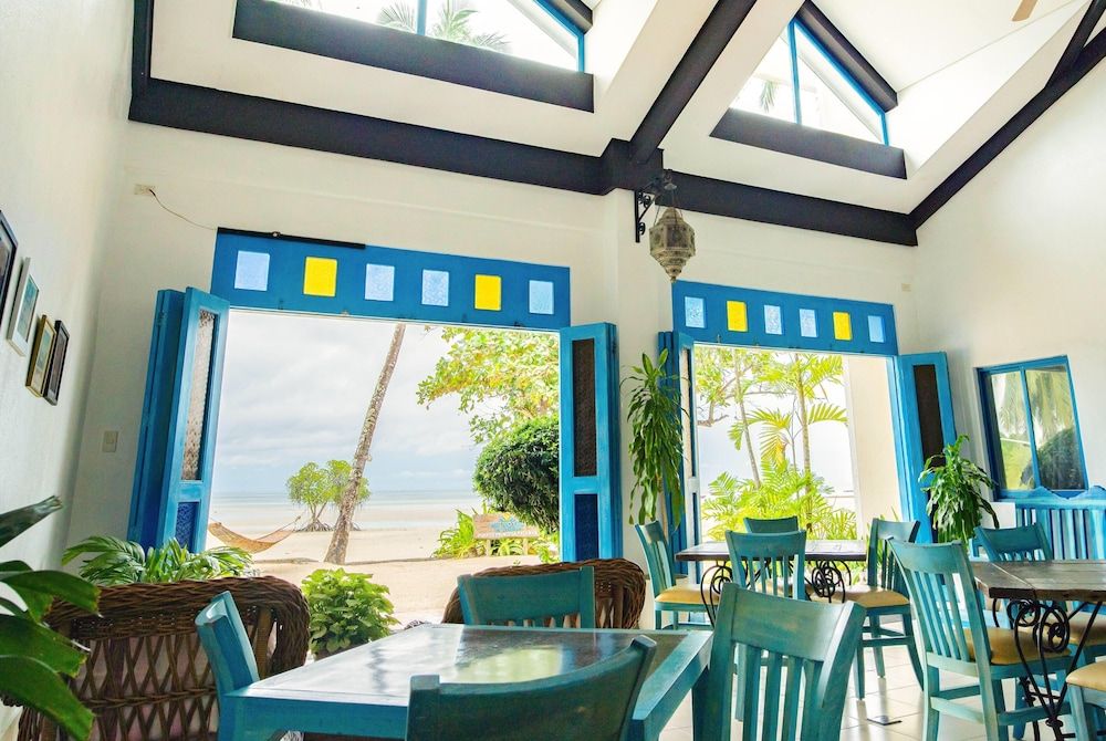 Microtel by Wyndham Puerto Princesa 2