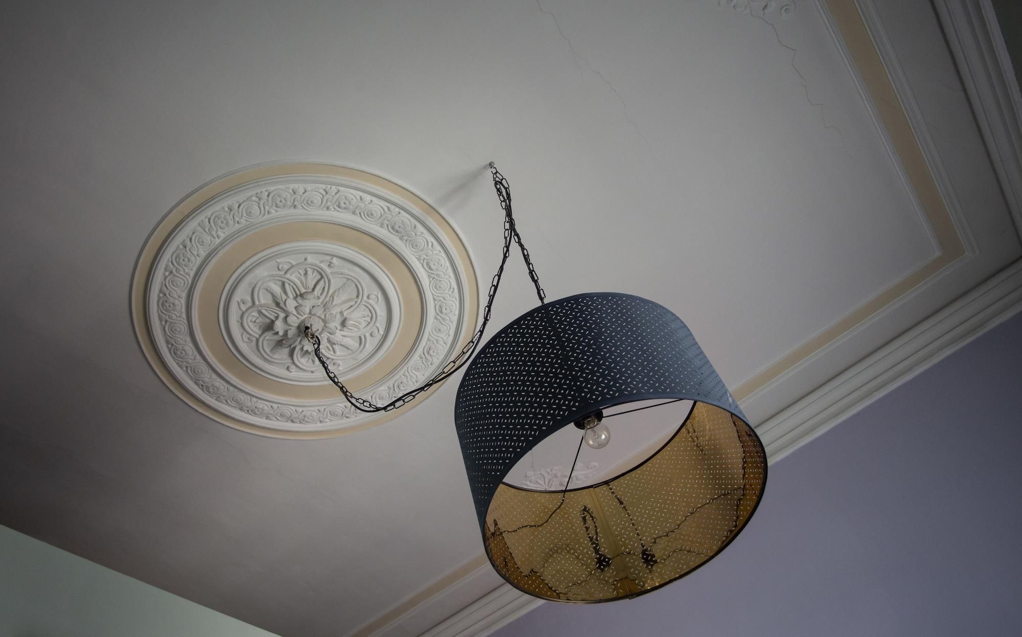 Re Carlo Rooms 1