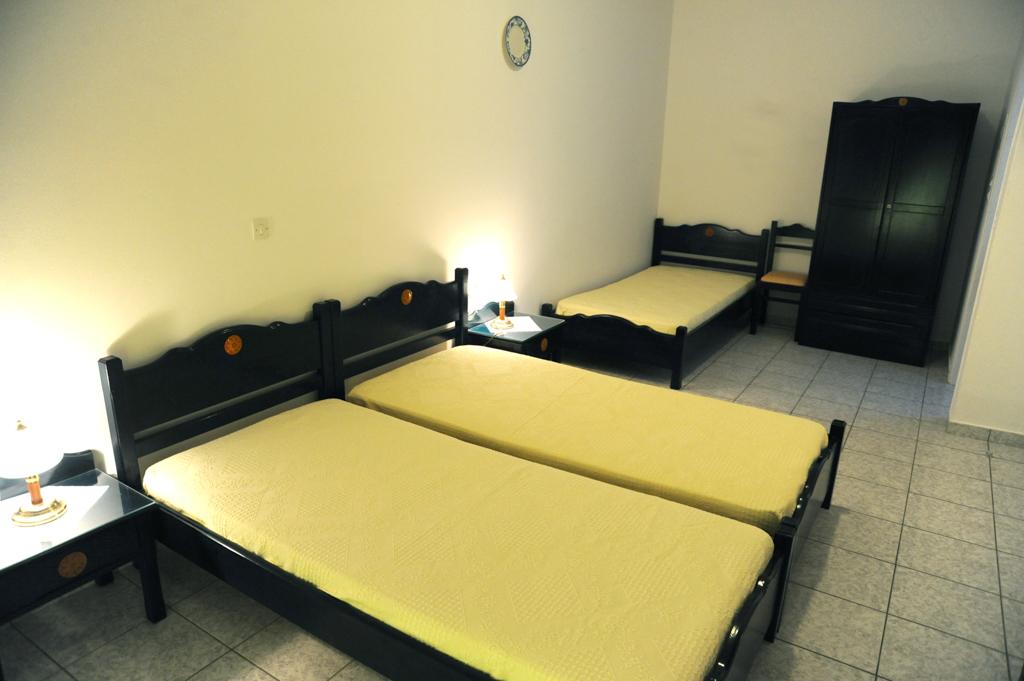 Anna Zisimos rooms 1