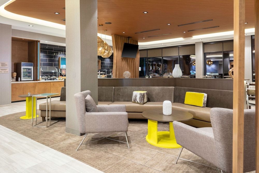 SpringHill Suites By Marriott Durham City View 2