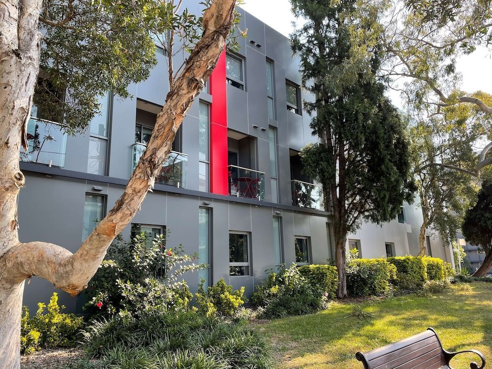 Best Western Plus Camperdown Suites 1