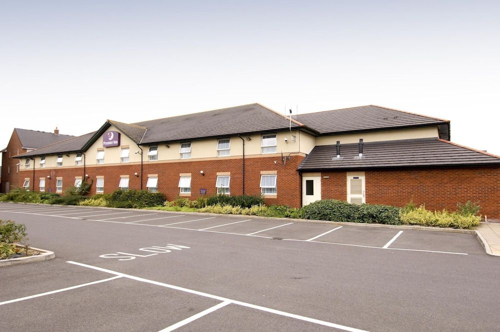 Premier Inn Taunton Central - North 1