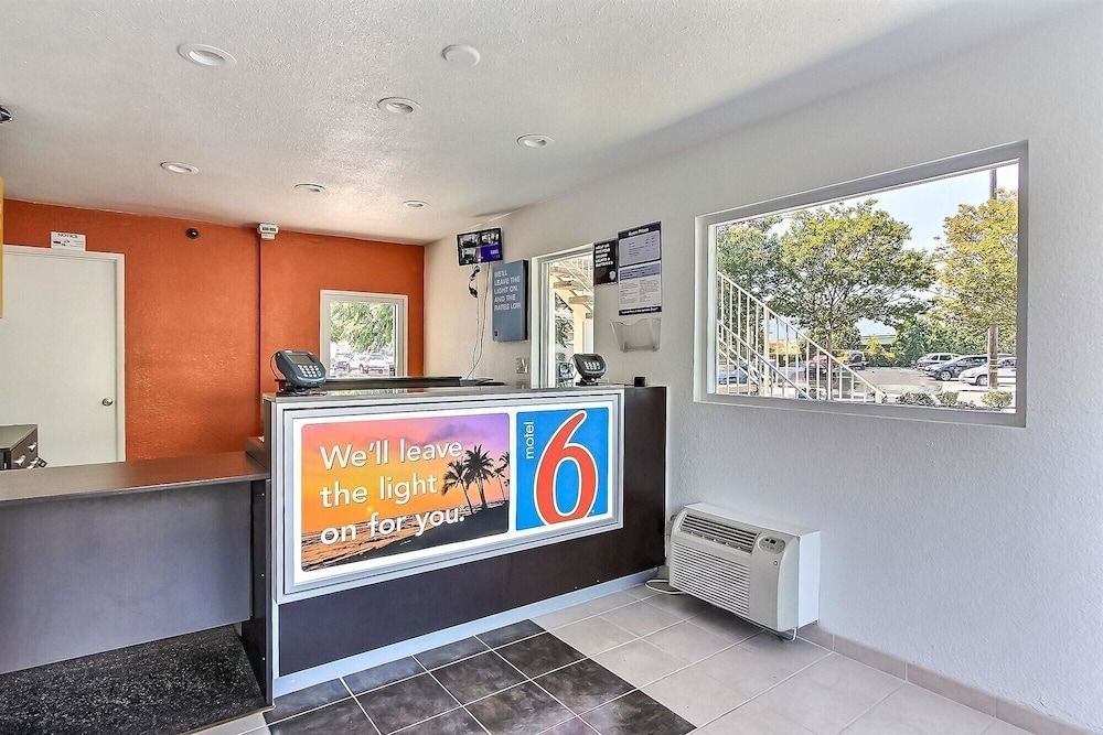 Motel 6 Campbell, CA - San Jose 2