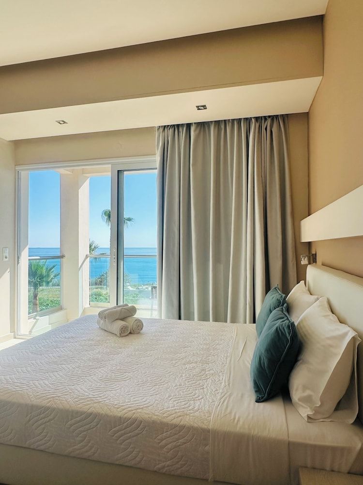 Saradari Beach Hotel - Adults Only 1