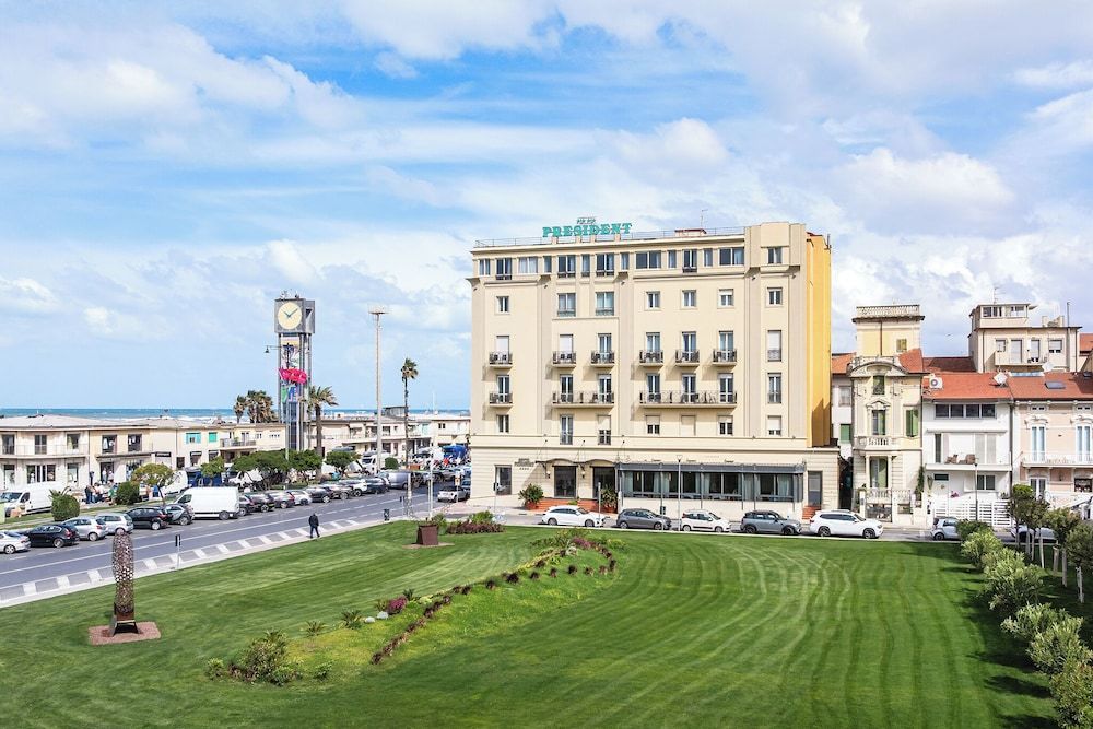 Hotel President 1