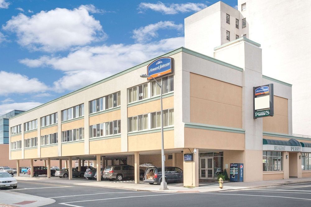 Howard Johnson by Wyndham Atlantic City 1