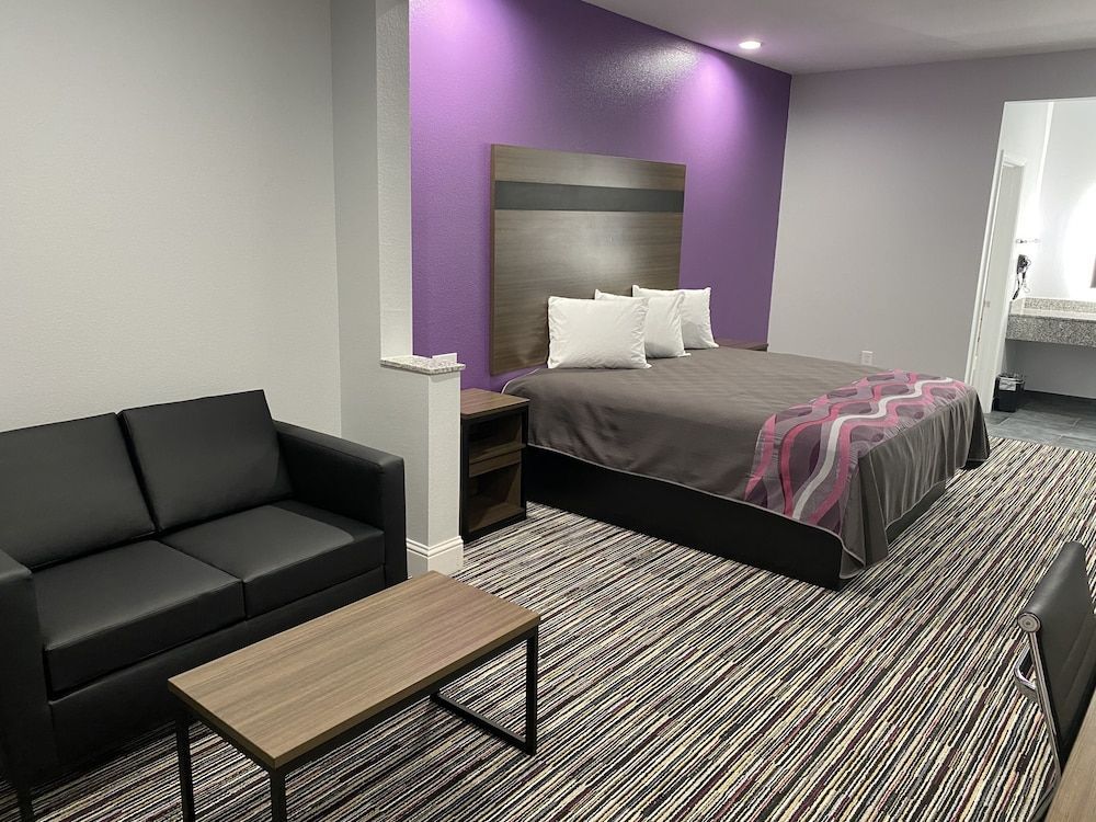 Palace Inn Crosby 2