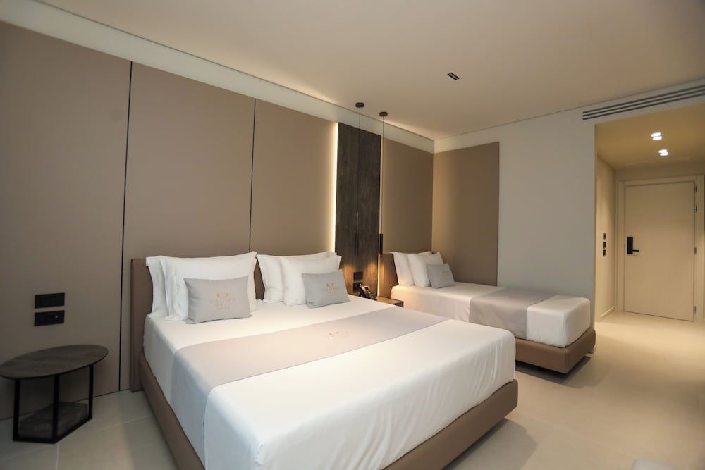 Padma Hotel 2