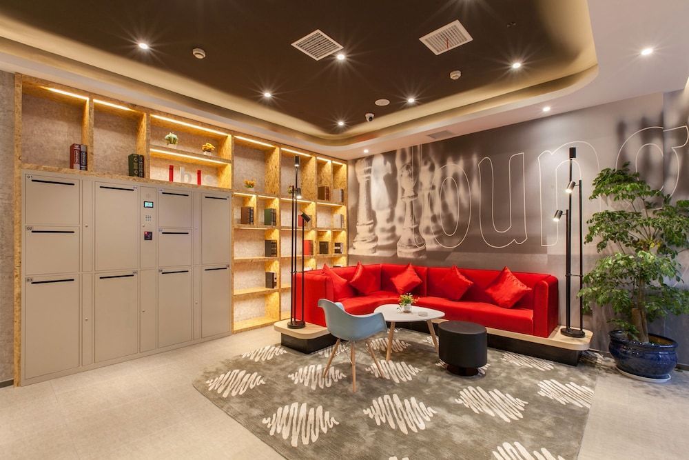 Ibis Wuhan Hubu Alley Hotel 2