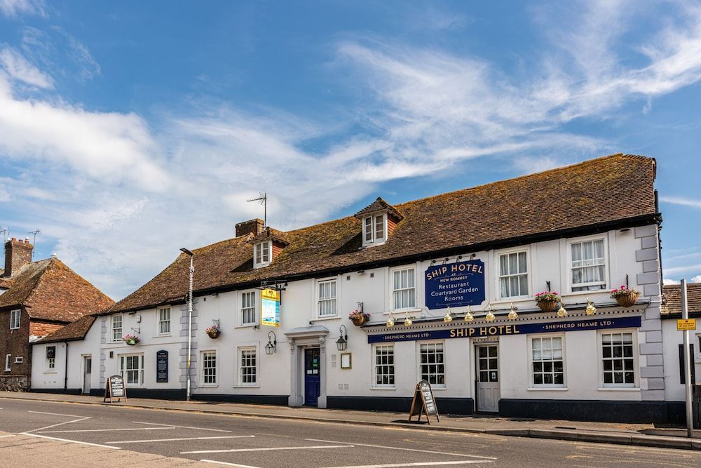 The Ship Hotel 1