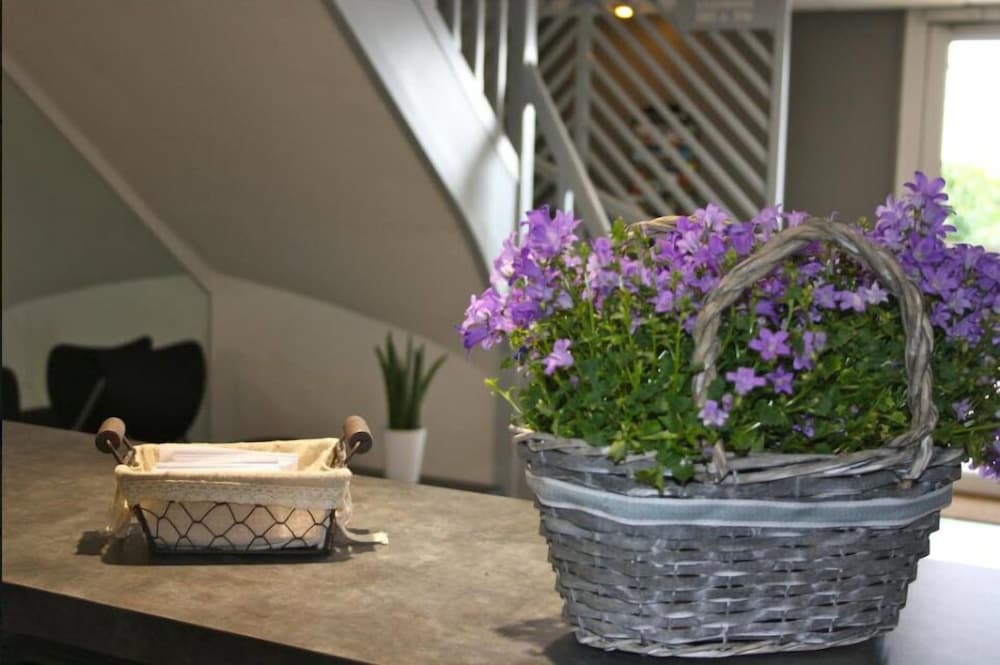 Fasthotel Vendome 2