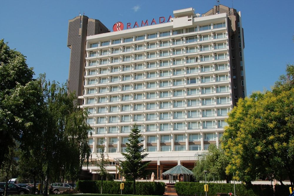 Ramada by Wyndham Bucharest Parc 1